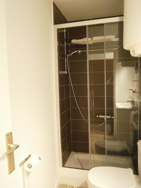 Marbel Apartments Barcelona Szoba fotó